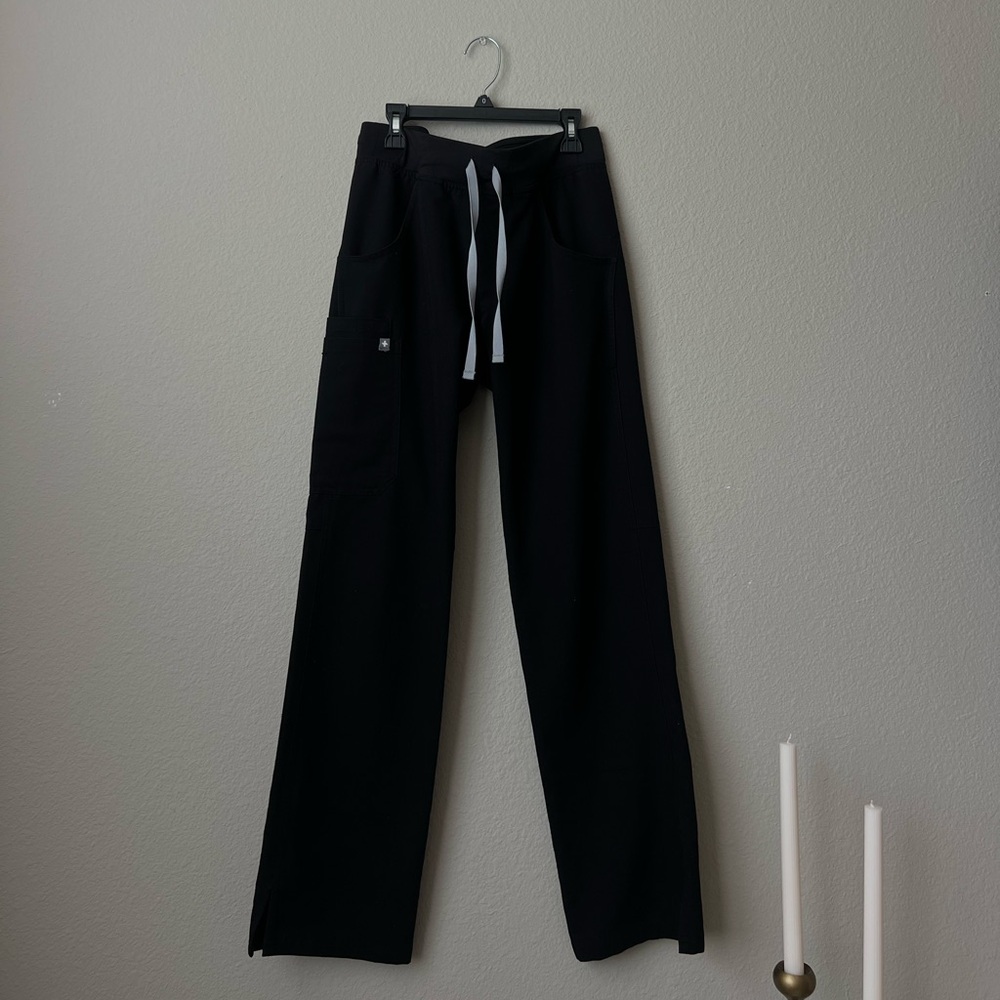FIGS scrub straight pant